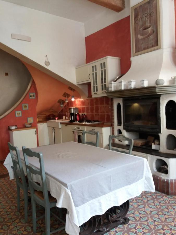 Le Patio Des Cigales Bed and Breakfast Roquefort-des-Corbières Buitenkant foto